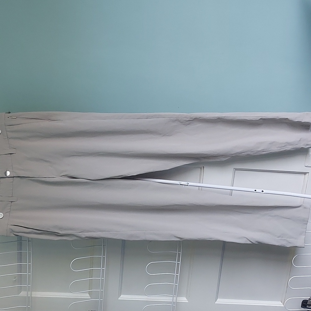 Lululemon Athletica Commission Ventlight Slim-Fit Pant Khakis Tan Size 30 Active